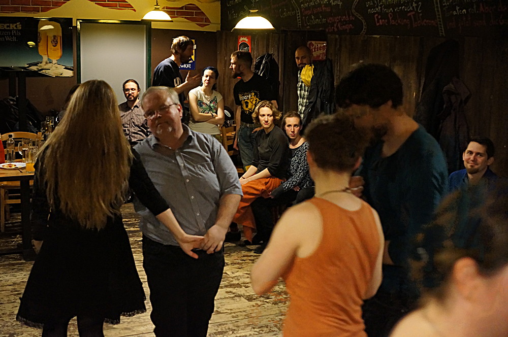 TRIO WHA + Lucie Wagner - Balfolk-Tanztaverne mit Session für Eulenspiel am 07.04.2017