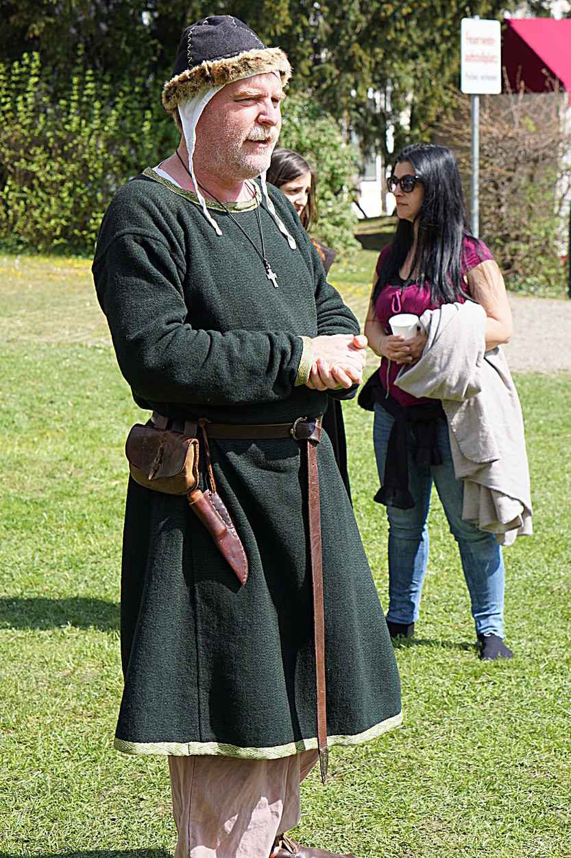 2017-04-09: Eulenspiels Spezialtanzgruppe SPEZZATO bei Auftritt auf Schloss Gloggnitz