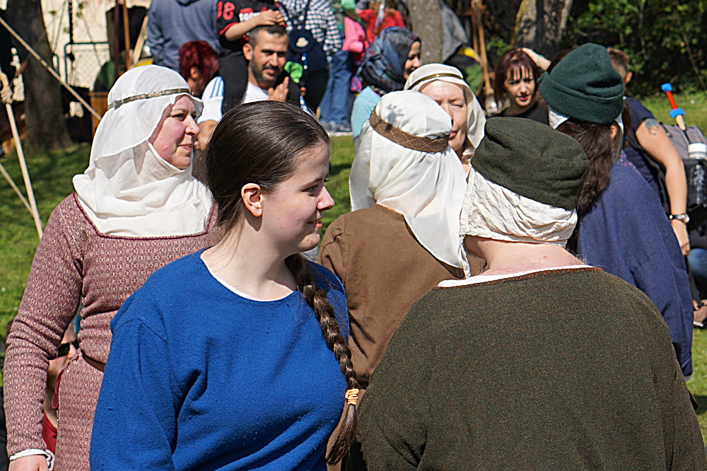 2017-04-09: Eulenspiels Spezialtanzgruppe SPEZZATO bei Auftritt auf Schloss Gloggnitz