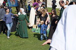 Bild: 2017-04-09: Eulenspiels Spezialtanzgruppe SPEZZATO bei Auftritt auf Schloss Gloggnitz