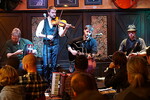 Bild: "BREAKING STRINGS" (D) - Große FOLK-PUB-TAVERNE + SESSION (von SABINE S)