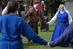 Bild: 2017-04-09: Eulenspiels Spezialtanzgruppe SPEZZATO bei Auftritt auf Schloss Gloggnitz